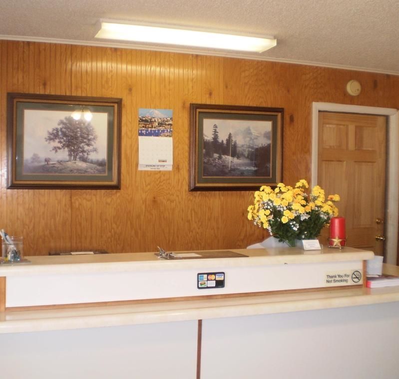 Budget Inn And Suites Siloam Springs Интерьер фото
