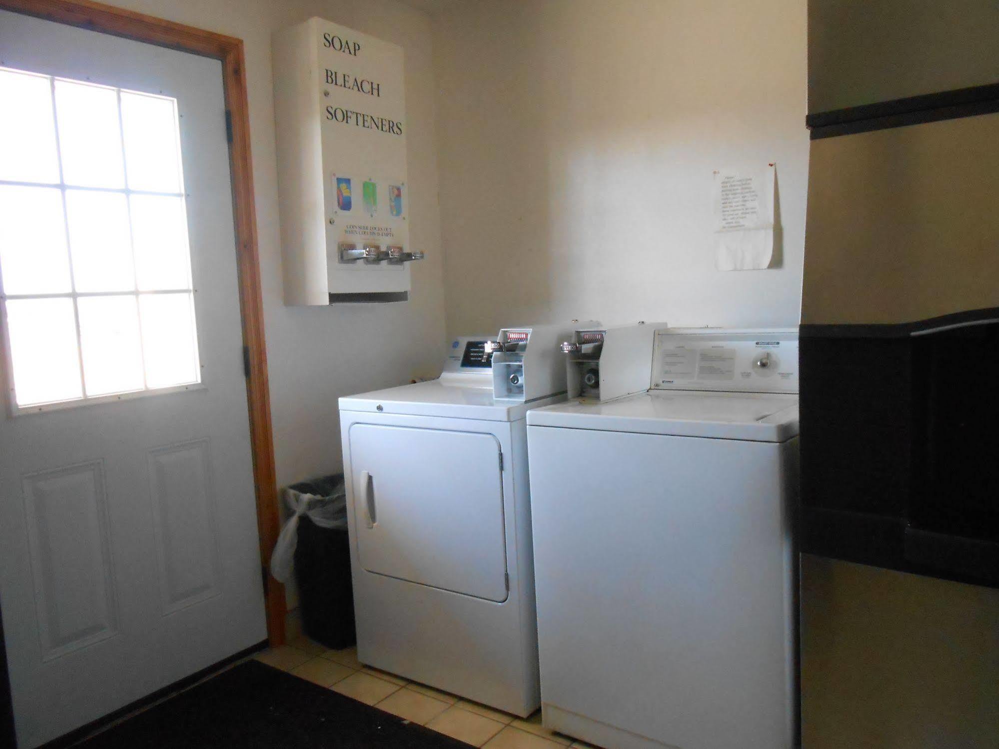 Budget Inn And Suites Siloam Springs Экстерьер фото