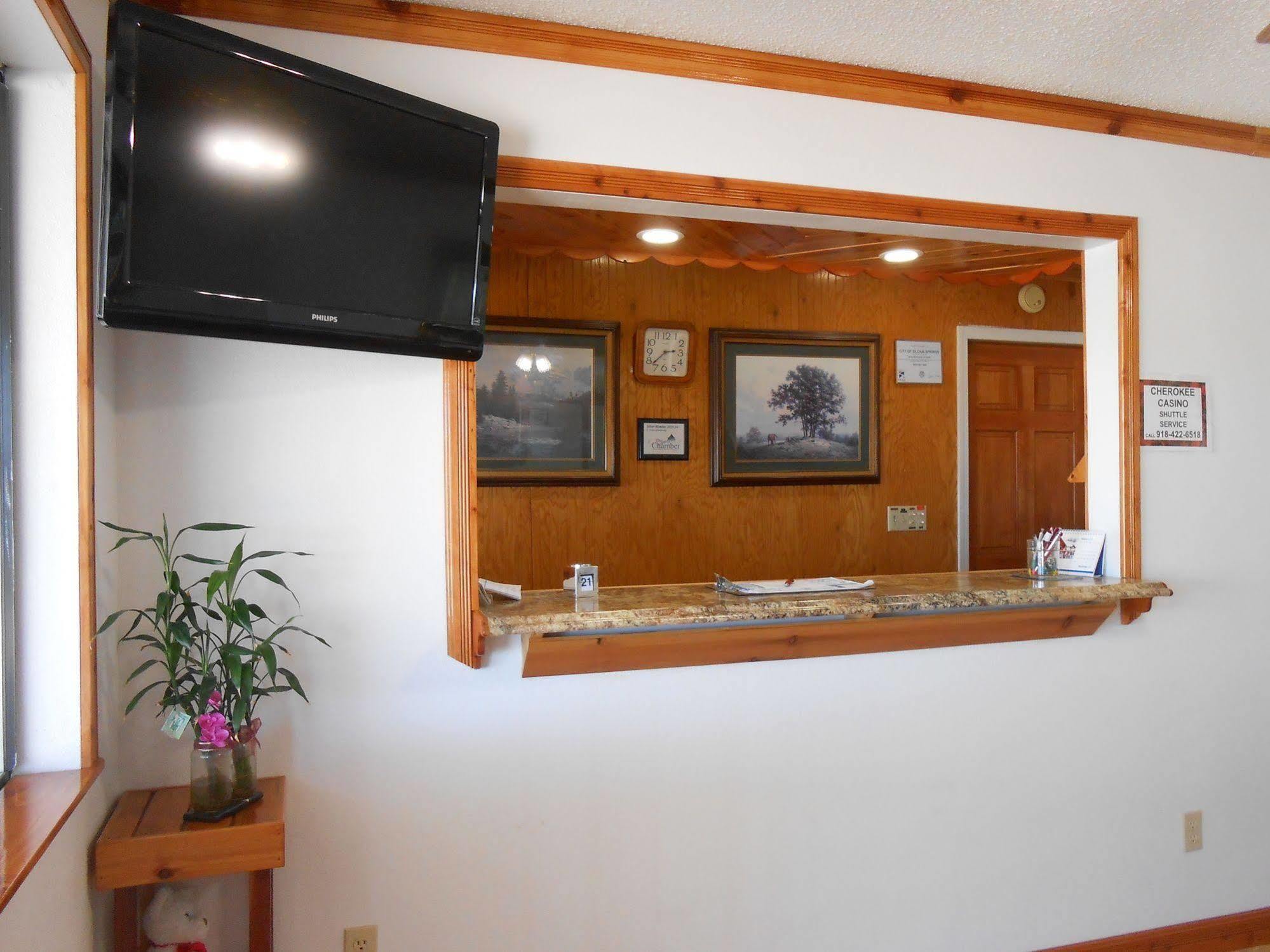 Budget Inn And Suites Siloam Springs Экстерьер фото